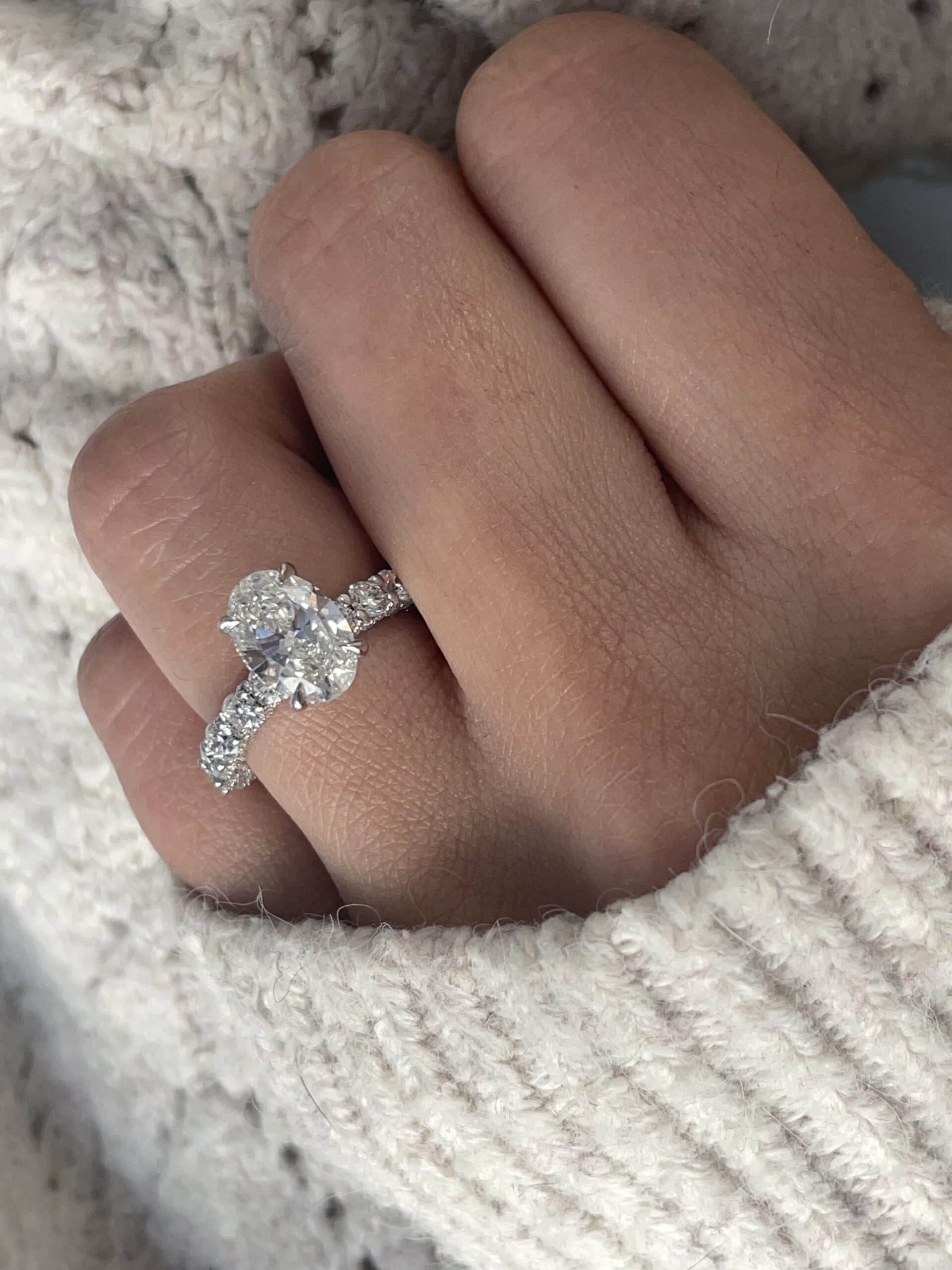 The Elara Oval Lab Grown Diamond Ring