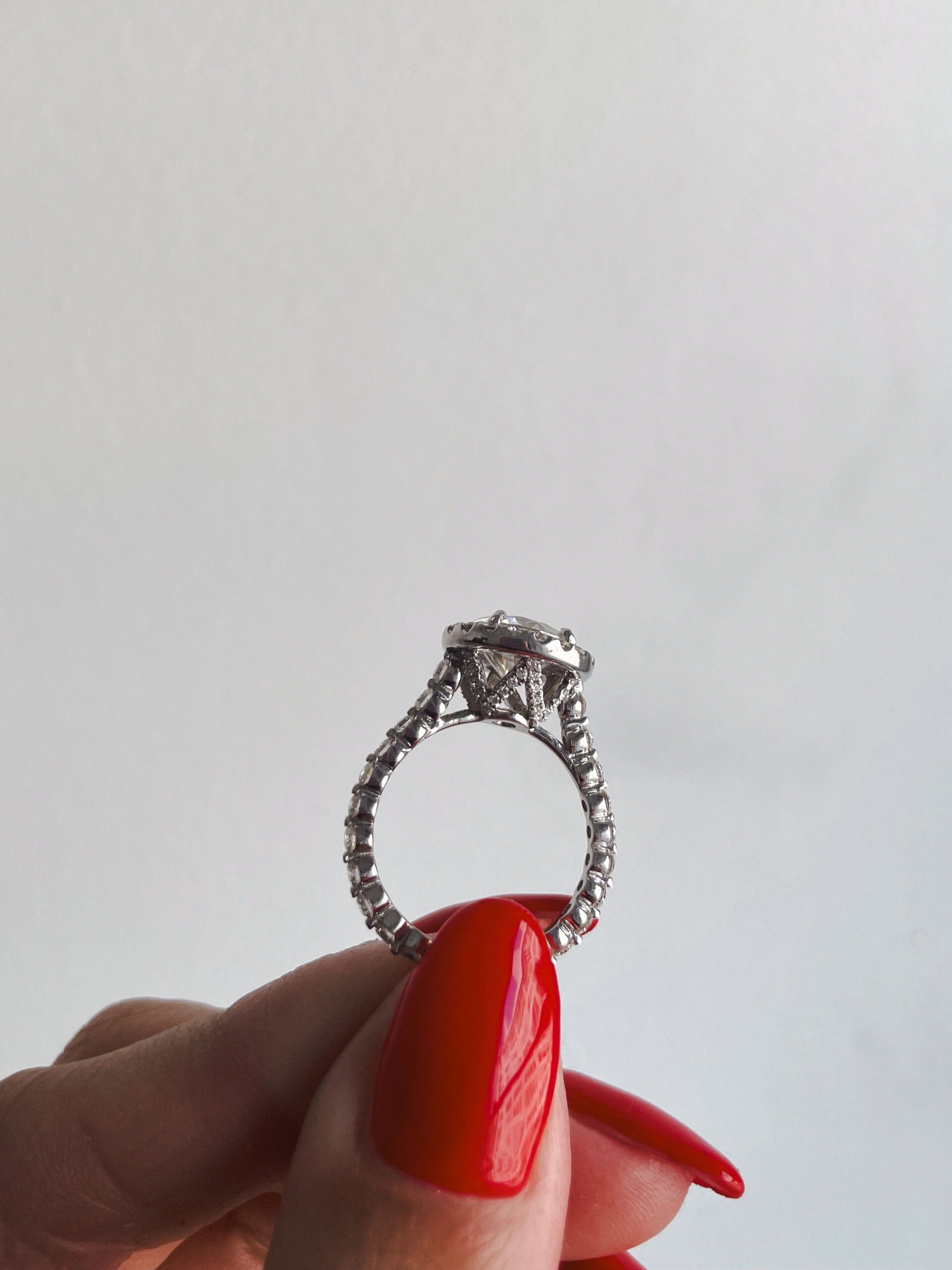 The Colette Round Lab Grown Diamond Ring