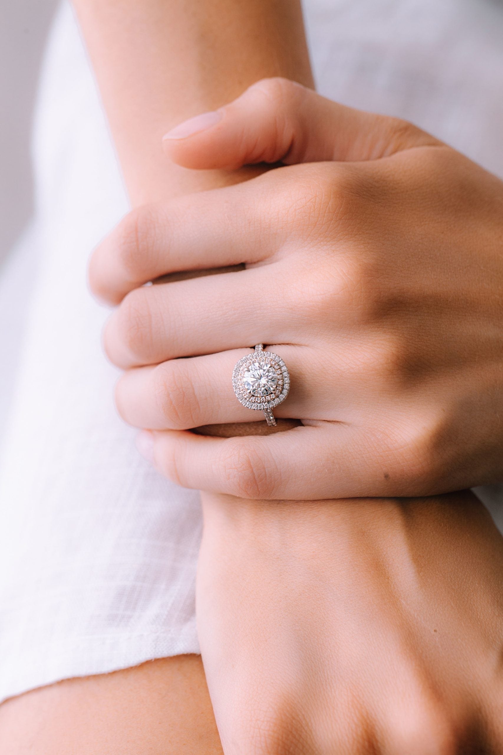 The Lysandra Round Cut Lab Grown Diamond Ring