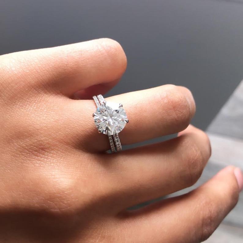 The Margaux Round Lab Grown Diamond Ring