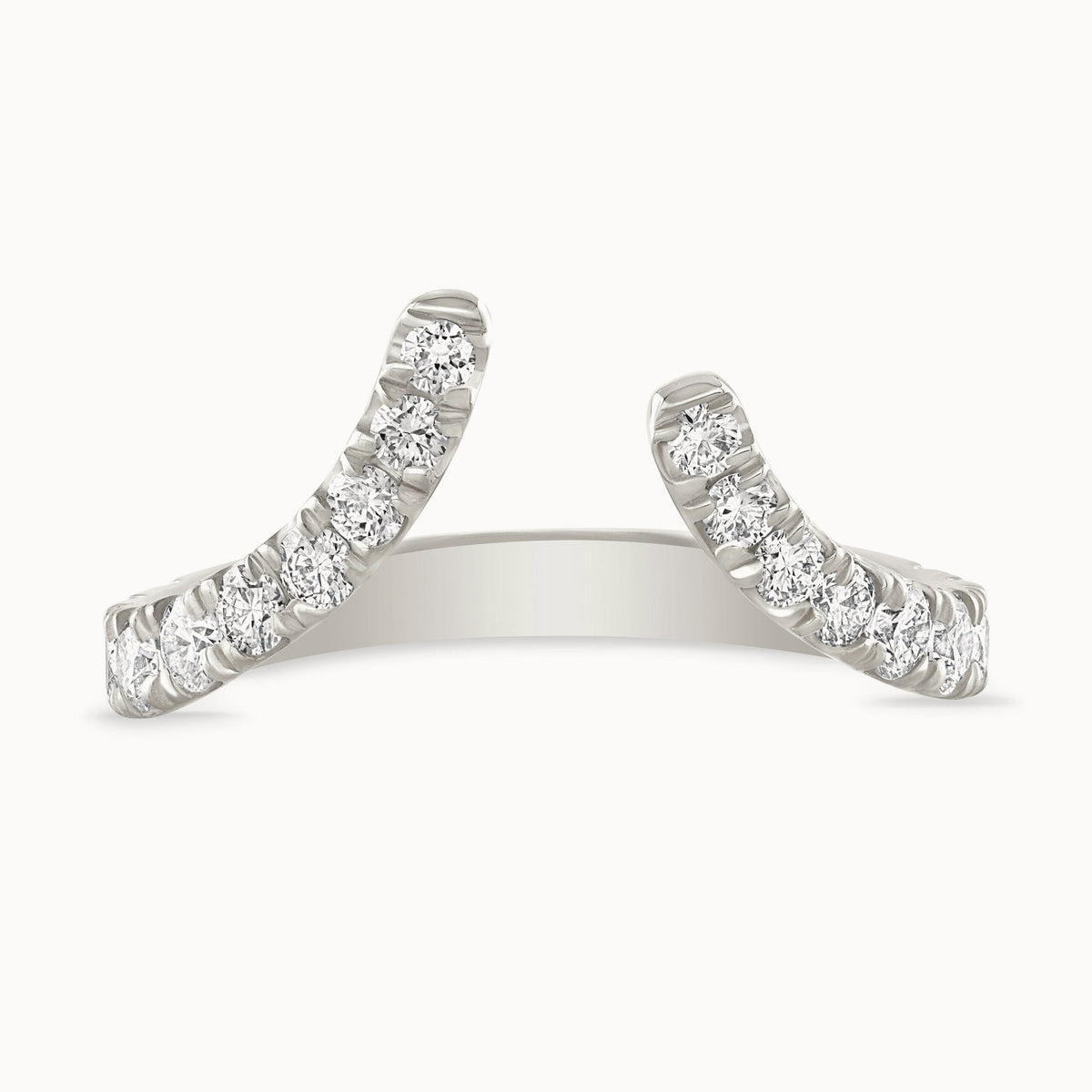 The Lumière Round Lab Grown Diamond Ring